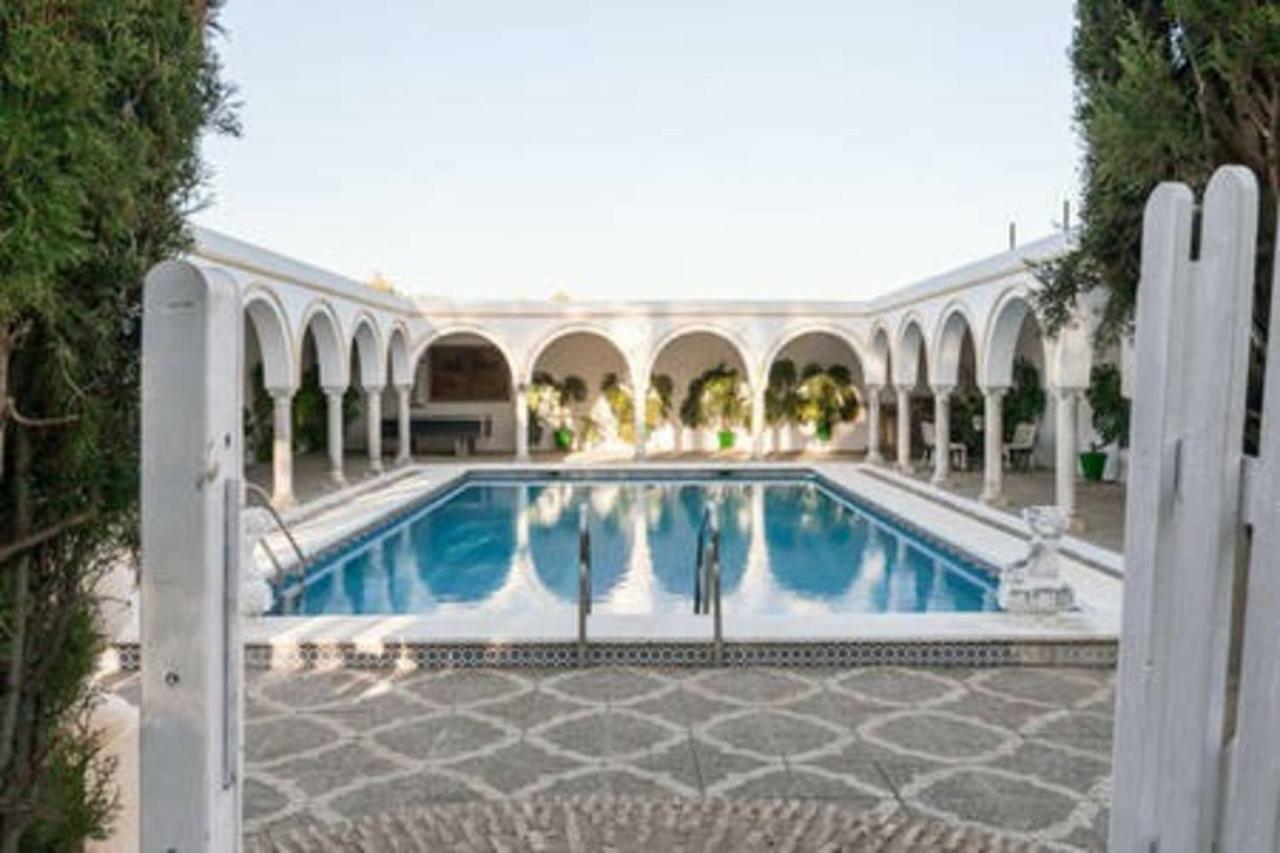 Villa Del Manzano Villanueva del Ariscal Exterior photo