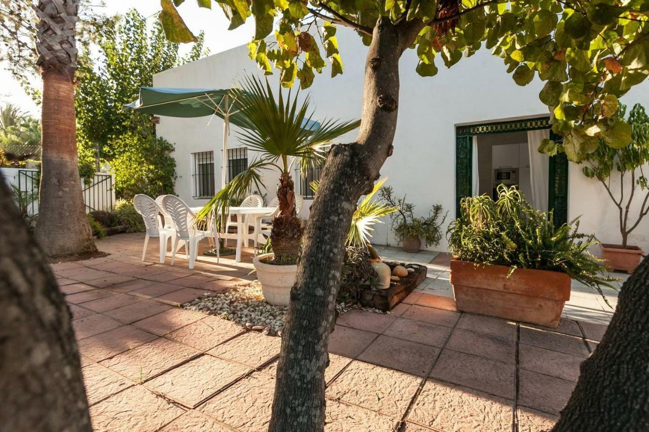 Villa Del Manzano Villanueva del Ariscal Exterior photo